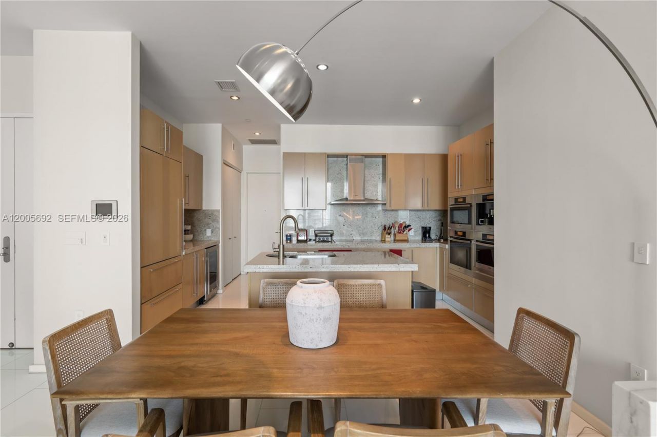 900 Brickell Key Blvd , Unit 3002, Miami, FL 33131 Photo