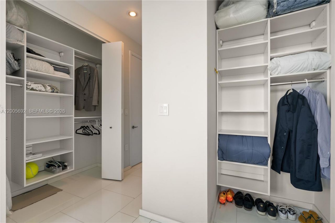 900 Brickell Key Blvd , Unit 3002, Miami, FL 33131 Photo