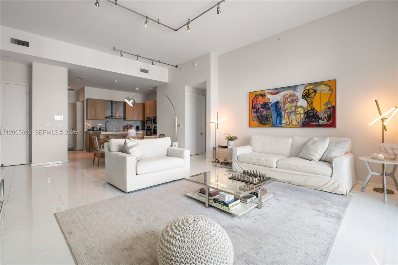 900 Brickell Key Blvd , Unit 3002, Miami, FL 33131 Photo