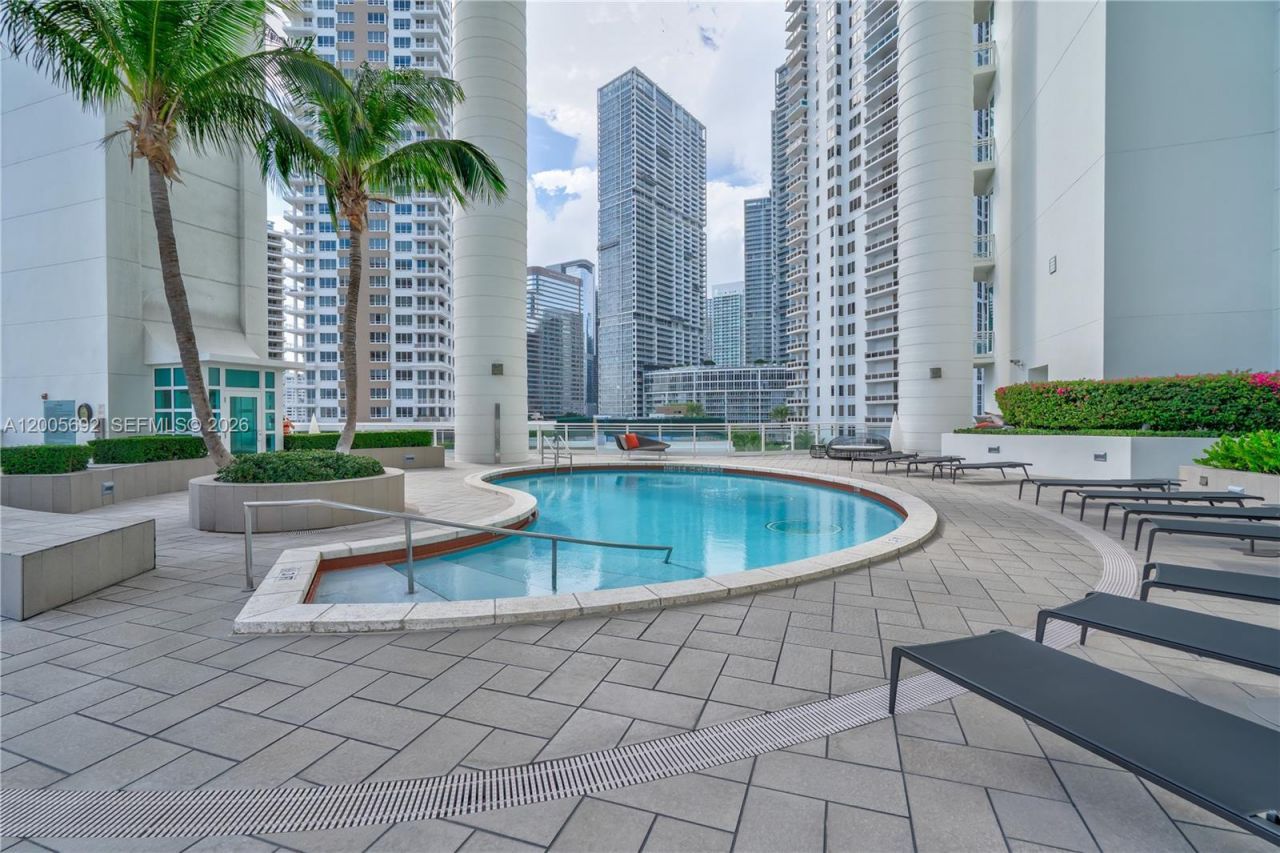 900 Brickell Key Blvd , Unit 3002, Miami, FL 33131 Photo