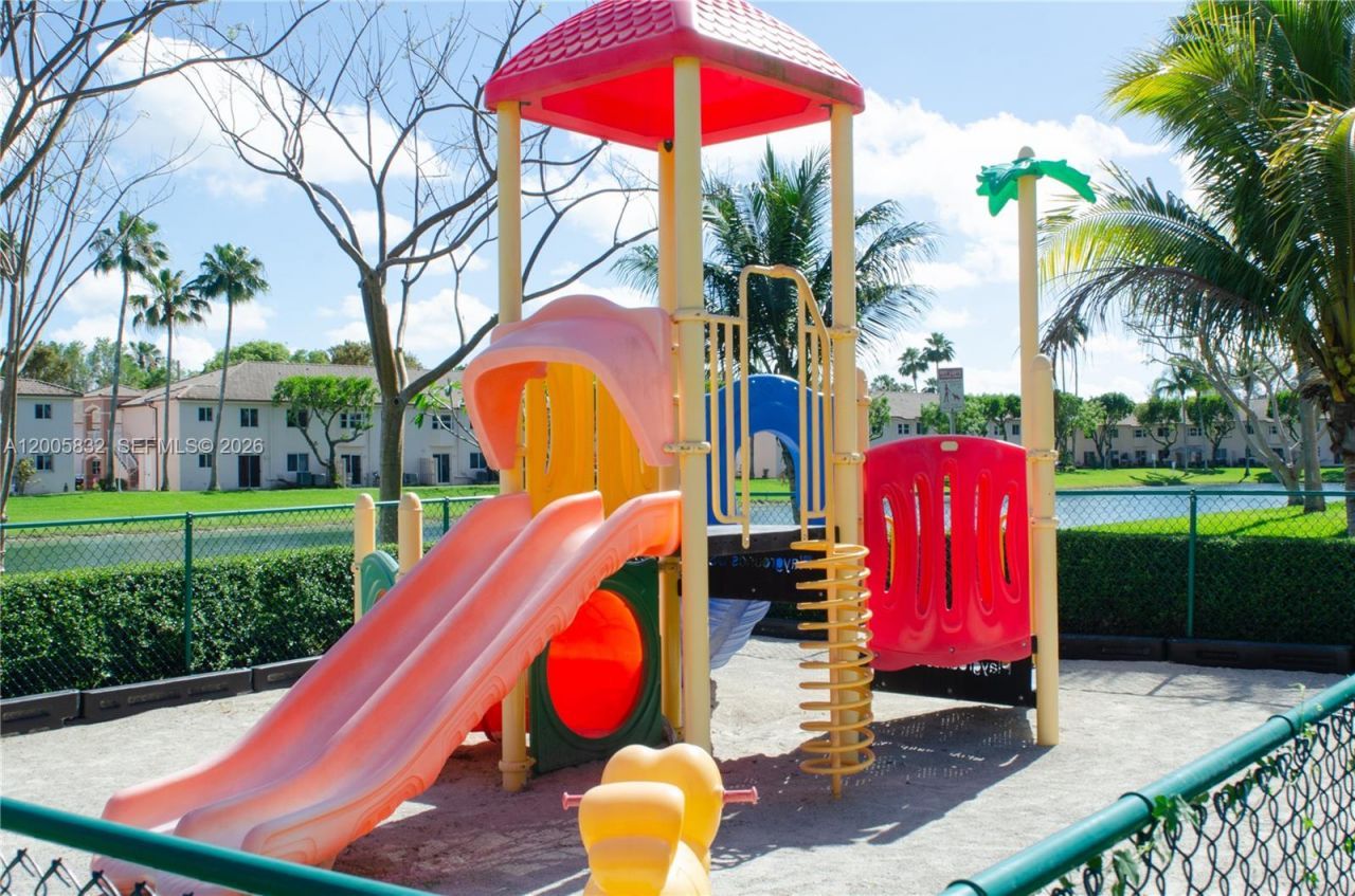 1260 SE 28th Ct, Unit 103, Homestead, FL 33035 Photo