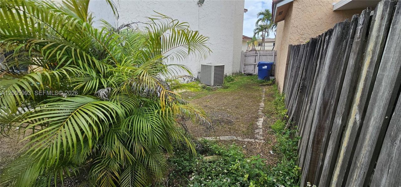 13216 SW 10th Ter , Miami, FL 33184 Photo