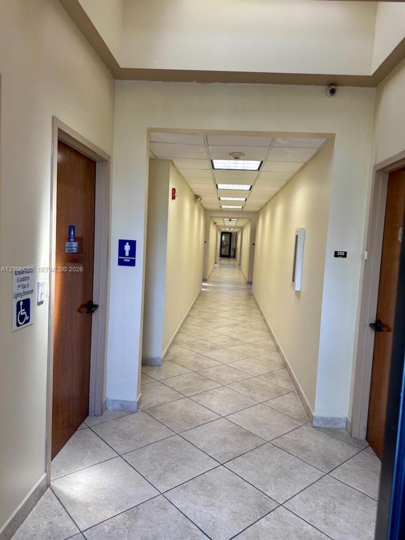 5455 SW 8 St, Unit 215, Miami, FL 33134 Photo
