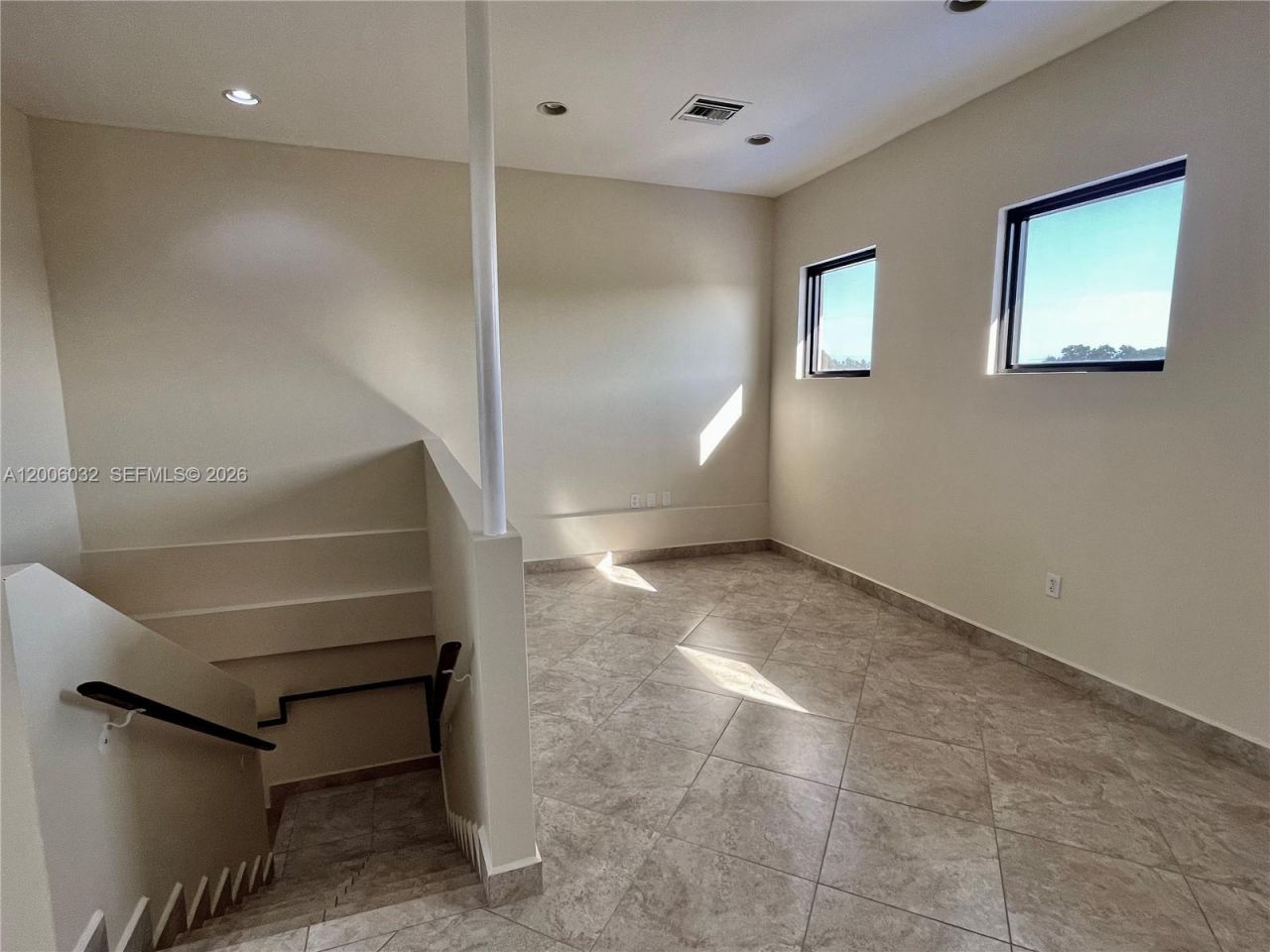 5455 SW 8 St, Unit 215, Miami, FL 33134 Photo
