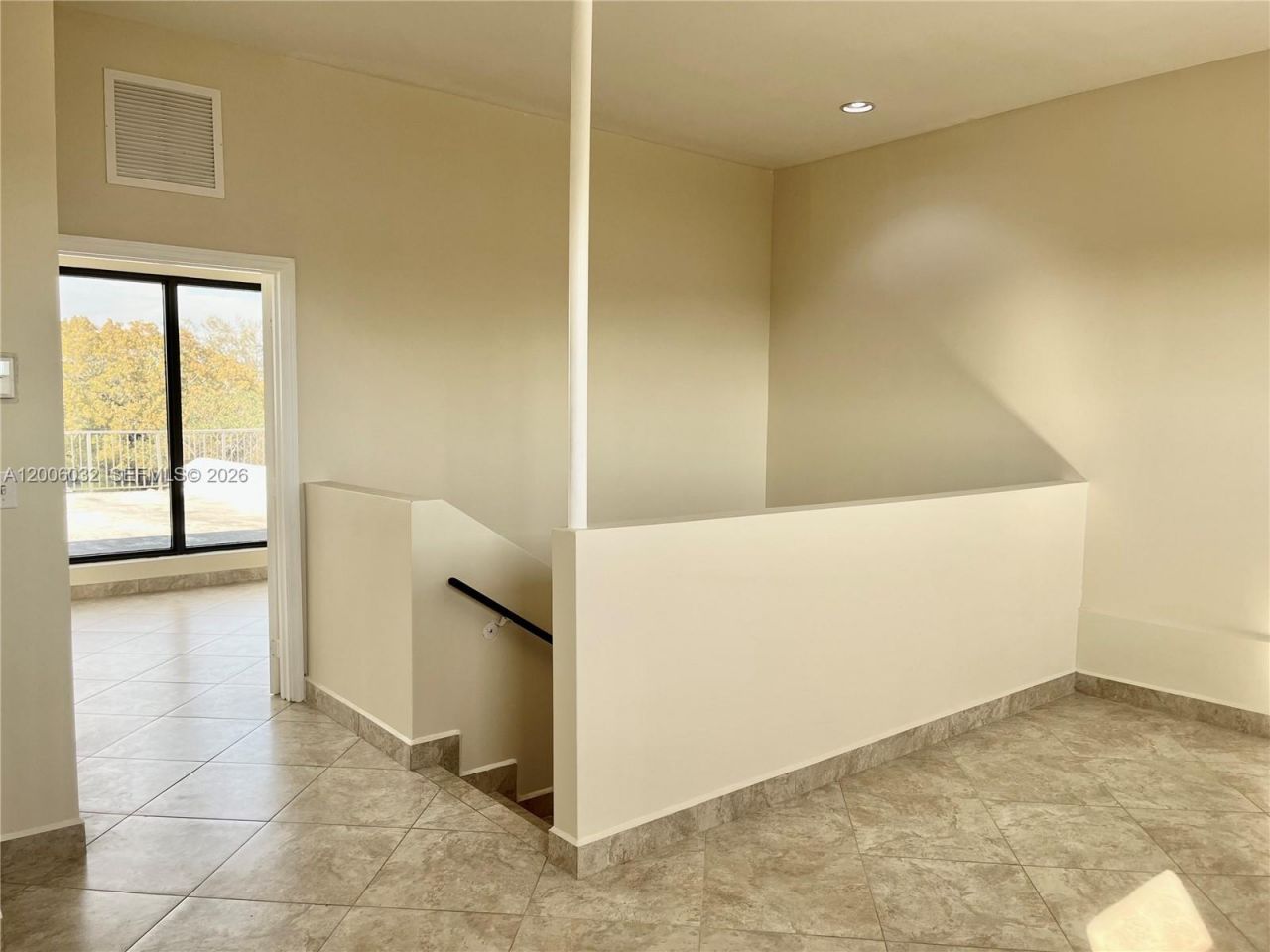 5455 SW 8 St, Unit 215, Miami, FL 33134 Photo