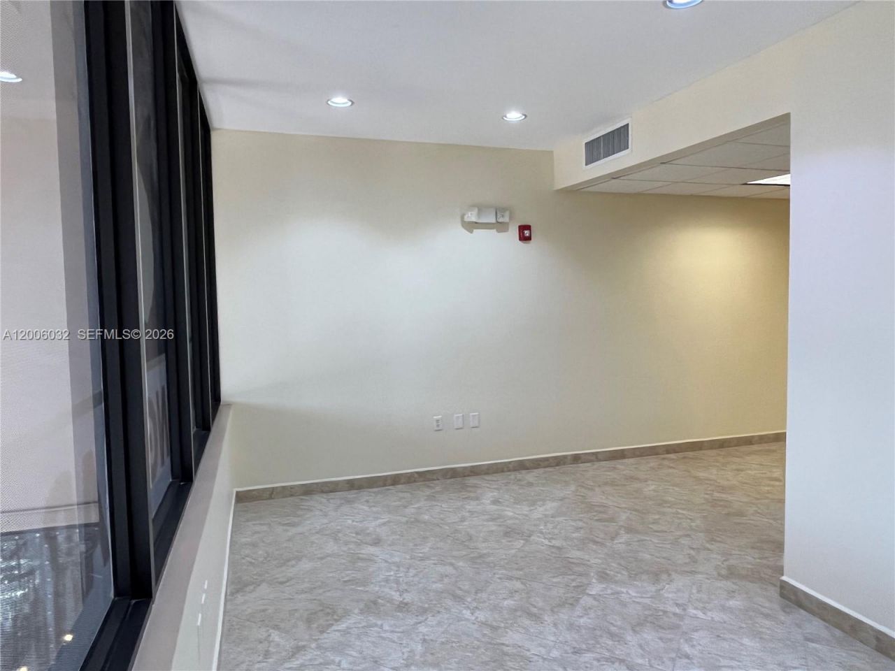 5455 SW 8 St, Unit 215, Miami, FL 33134 Photo