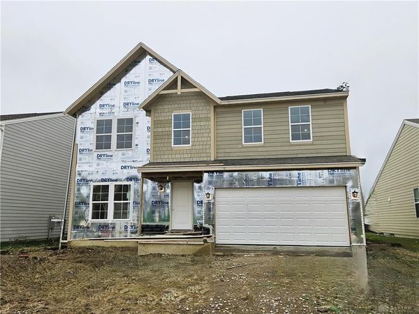 143 Kenneth Hamilton Way, Yellow Springs Vlg, OH 45387