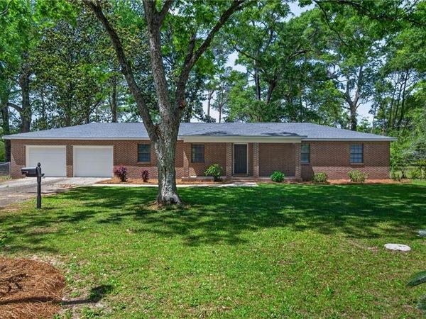5764 Magnolia Road, Theodore, AL 36582