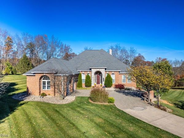 114 Shadowood Lane, Davisville, WV 26142