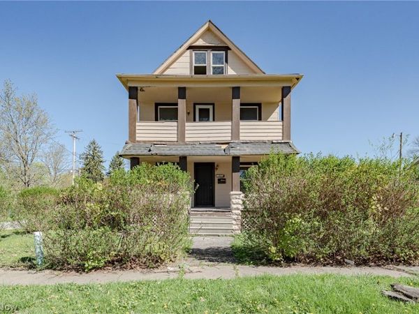 10901 Dove Avenue , Cleveland, OH 44105
