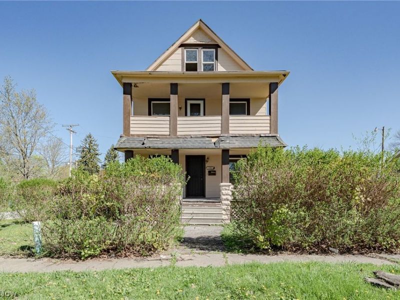 10901 Dove Avenue, Cleveland, OH 44105 Photo 1
