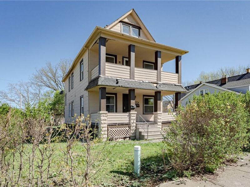 10901 Dove Avenue, Cleveland, OH 44105 Photo 2