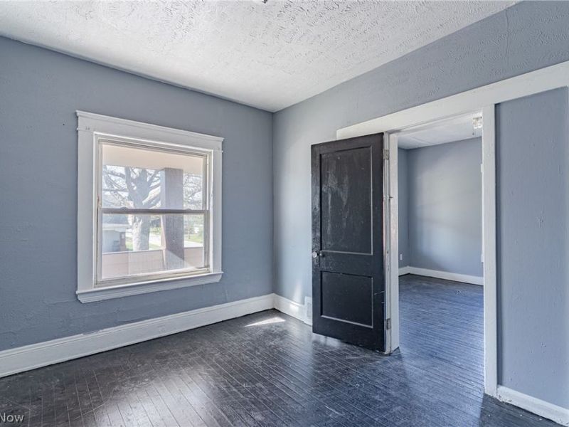 10901 Dove Avenue, Cleveland, OH 44105 Photo 23