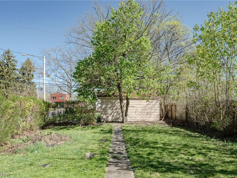 10901 Dove Avenue, Cleveland, OH 44105 Photo 29