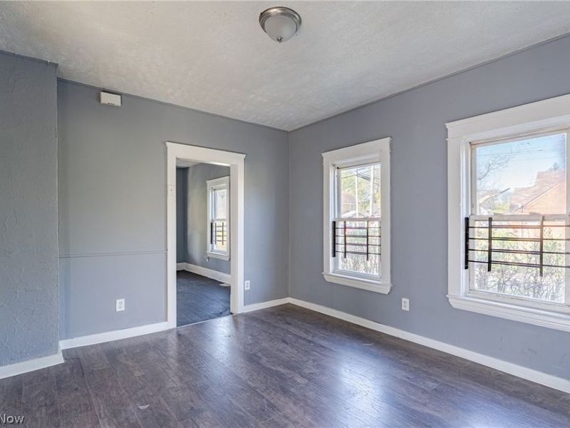 10901 Dove Avenue, Cleveland, OH 44105 Photo 7