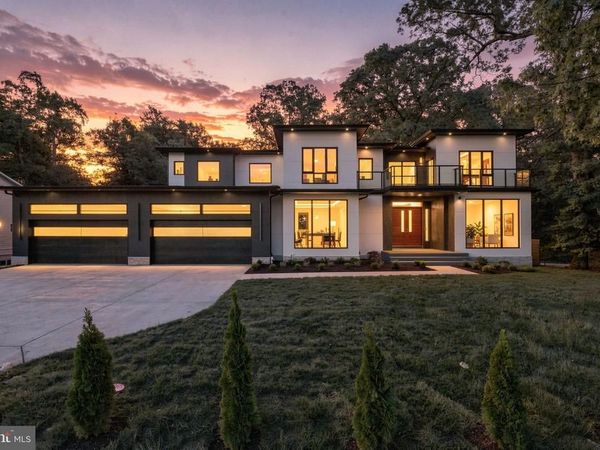 2537 GALLOWS ROAD, DUNN LORING, VA 22027