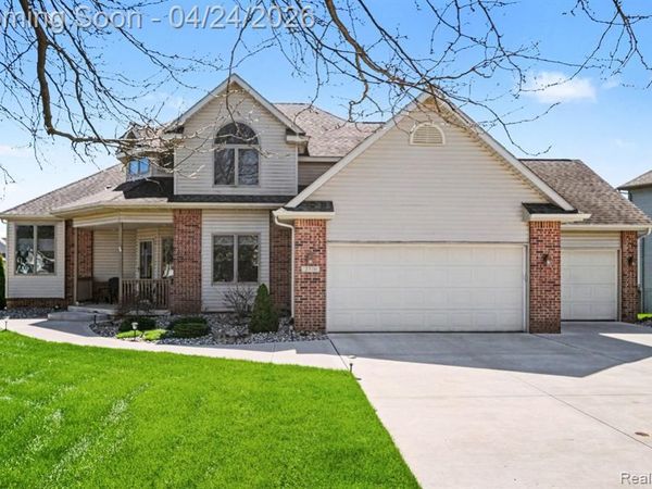 2370 Stonebrook Court , Flint Twp, MI 48433