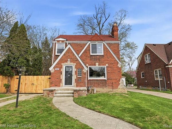 15422 Gilchrist Street , Detroit, MI 48227