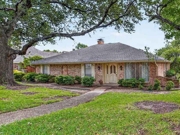 6804 Kenwhite Drive , Dallas, TX 75231