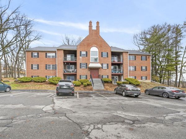 3 Louisburg Square, Unit 1, Nashua, NH 03060
