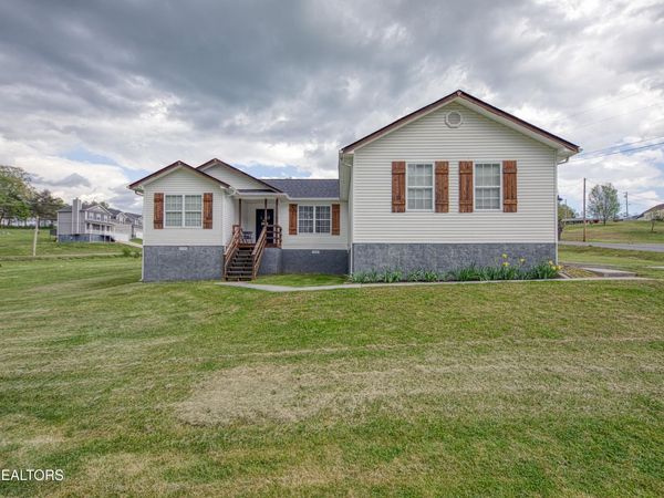 1103 Earnhardt Lane, LaFollette, TN 37766
