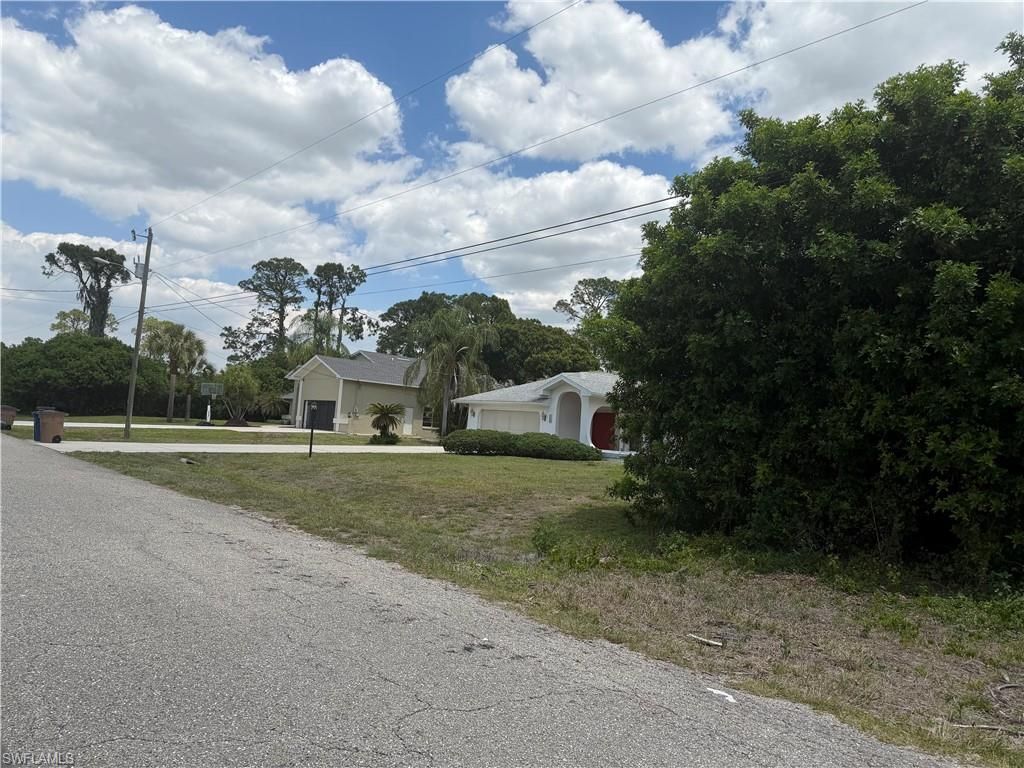 108 Columbus Ave, Lehigh Acres, FL 33936 Photo