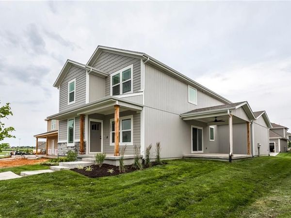 16827 W 164th Terrace, Olathe, KS 66062