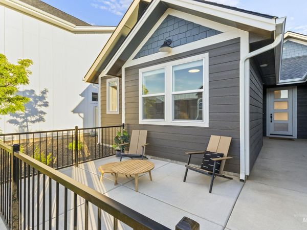 12543 W Arabian Dr, Boise, ID 83709