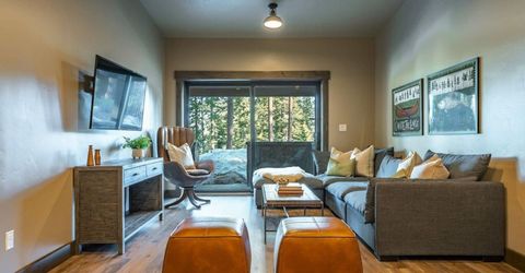 19505 Glades Court, Truckee, CA 96161 Photo