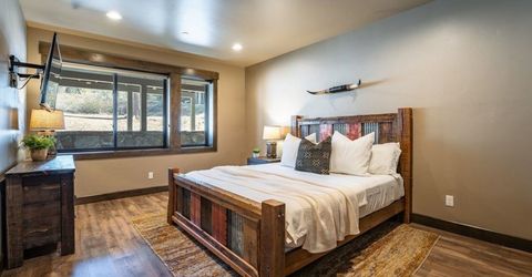 19505 Glades Court, Truckee, CA 96161 Photo