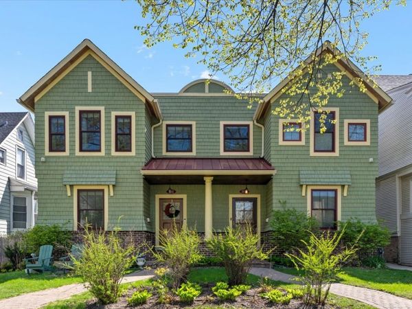 1941 Wesley Avenue , Evanston, IL 60201