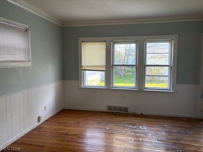 10305 S Highland Avenue, Garfield Heights, OH 44125 Photo 7