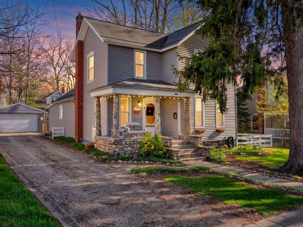 303 W Middle Street, Chelsea, MI 48118