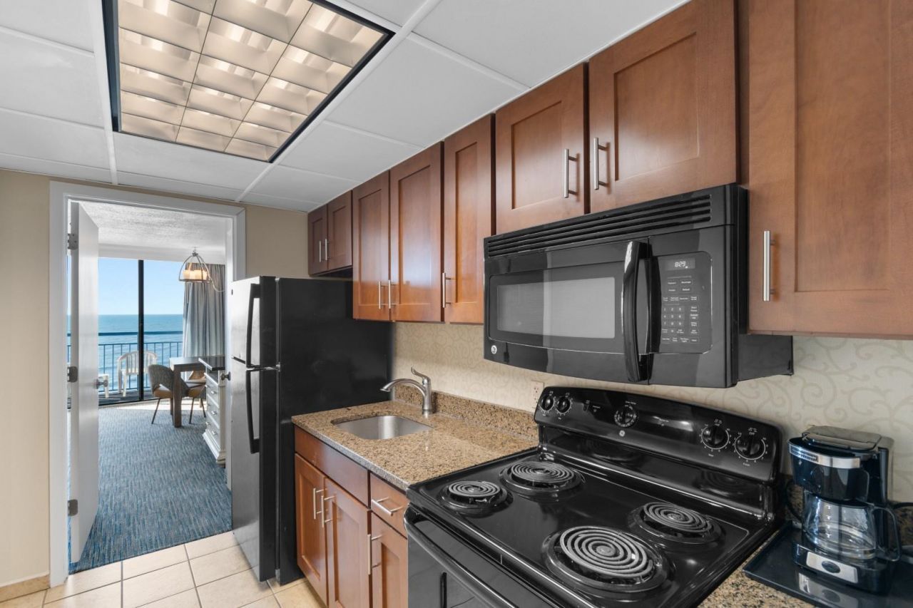 1105 S Ocean Blvd. Photo 6