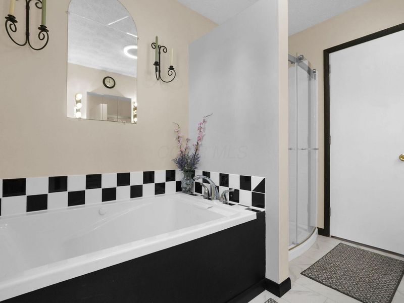 2318 Pawnee Drive , London, OH 43140 Photo 19