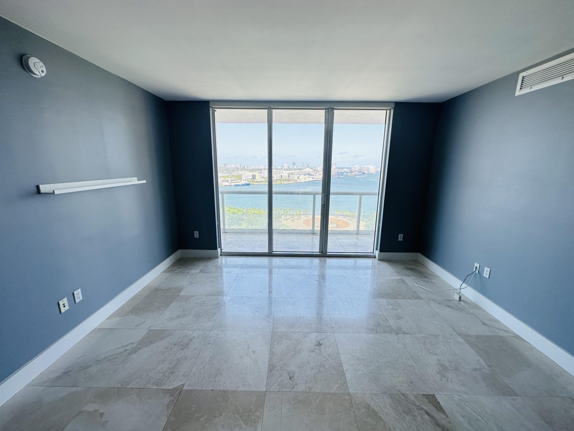 50 Biscayne Boulevard, Unit 2108, Miami, FL 33132 Photo