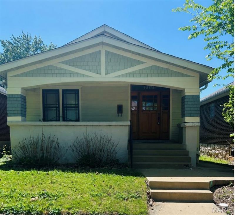 6036 Hartford Street, Saint Louis, MO 63139 Main Photo