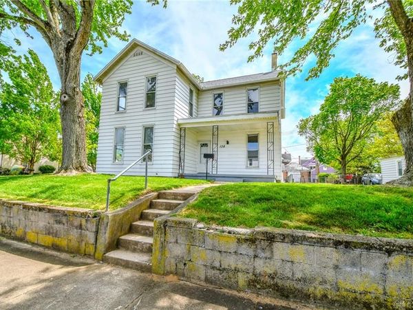 138 E Main Street, West Carrollton, OH 45449