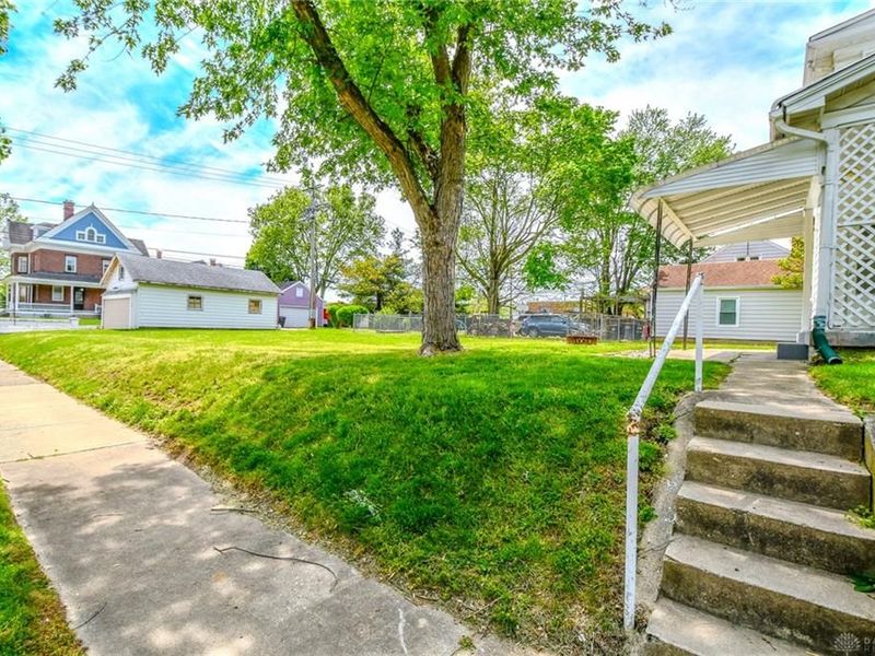 138 E Main Street, West Carrollton, OH 45449 Photo 38