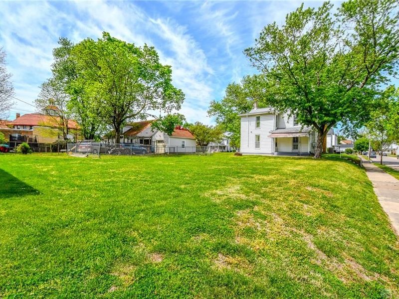 138 E Main Street, West Carrollton, OH 45449 Photo 40