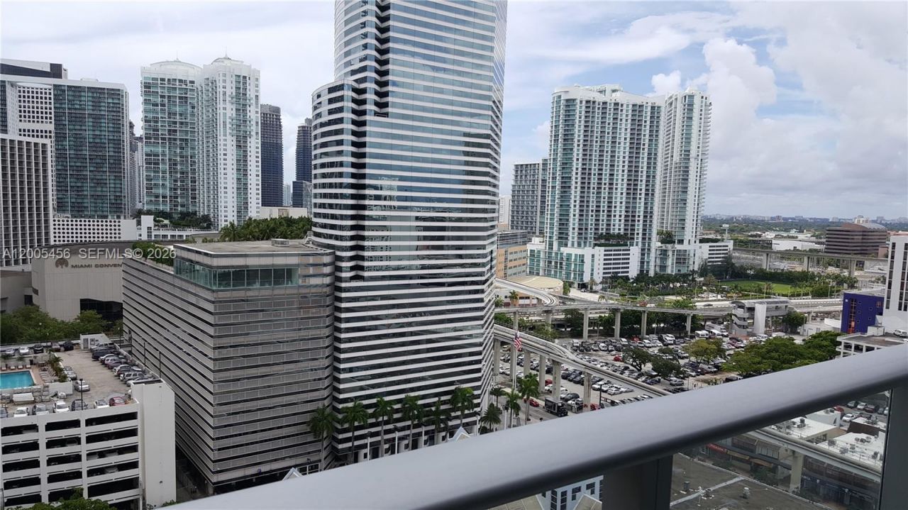151 SE 1st St , Unit 1609, Miami, FL 33131 Photo