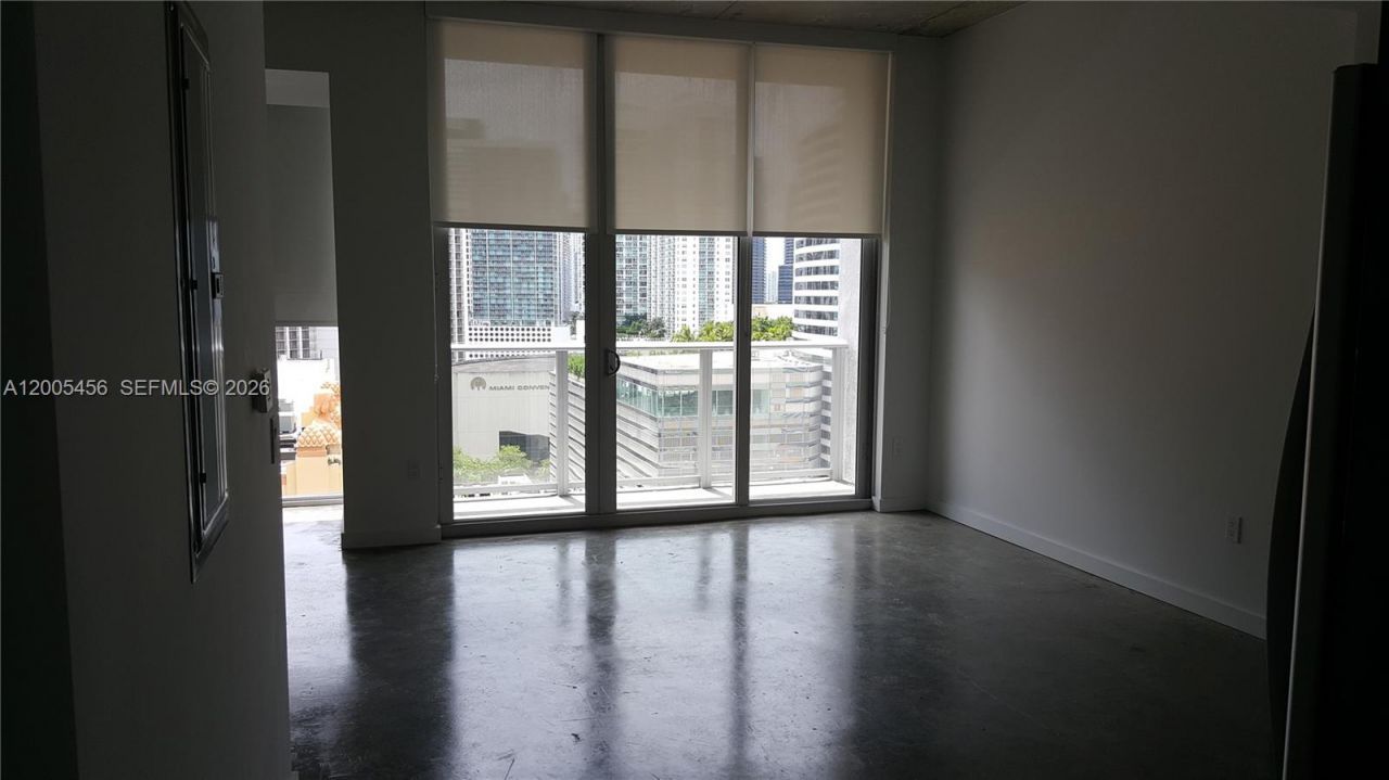 151 SE 1st St , Unit 1609, Miami, FL 33131 Photo