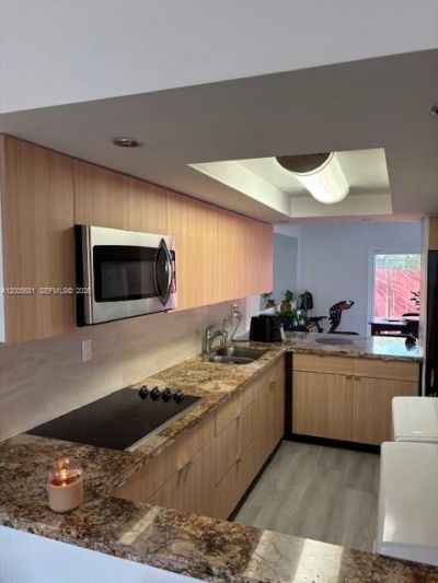 10720 NW 7th St , Unit 7A, Miami, FL 33172 Photo