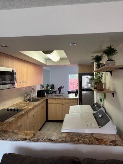10720 NW 7th St , Unit 7A, Miami, FL 33172 Photo
