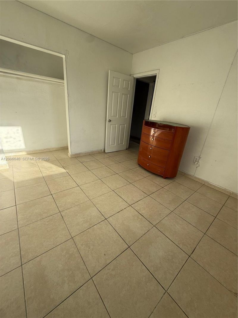 3330 NW 48th Ter , Unit 206, Miami, FL 33142 Photo