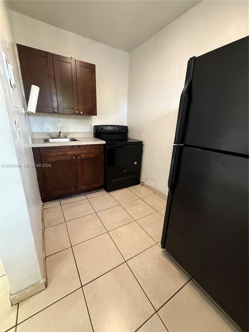 3330 NW 48th Ter , Unit 206, Miami, FL 33142 Photo