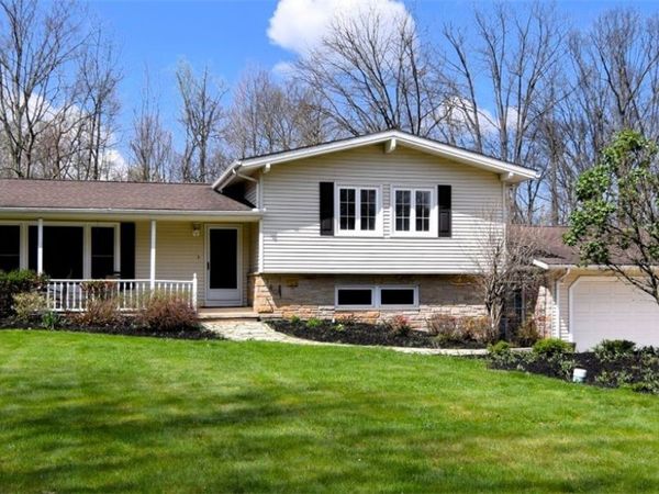 381 Hickory Hill Road , Chagrin Falls, OH 44022