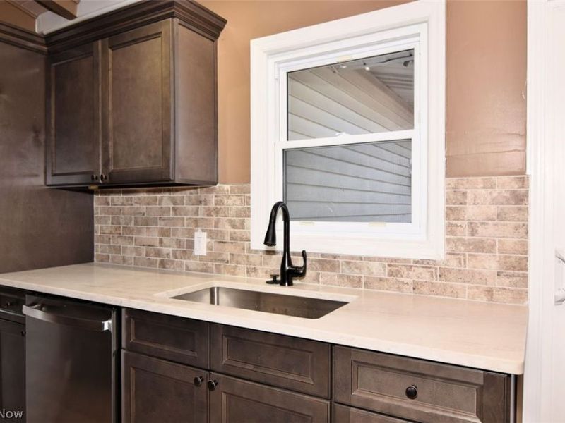 381 Hickory Hill Road , Chagrin Falls, OH 44022 Photo 15