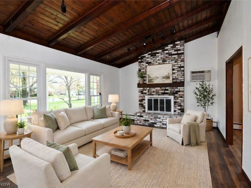 381 Hickory Hill Road , Chagrin Falls, OH 44022 Photo 4