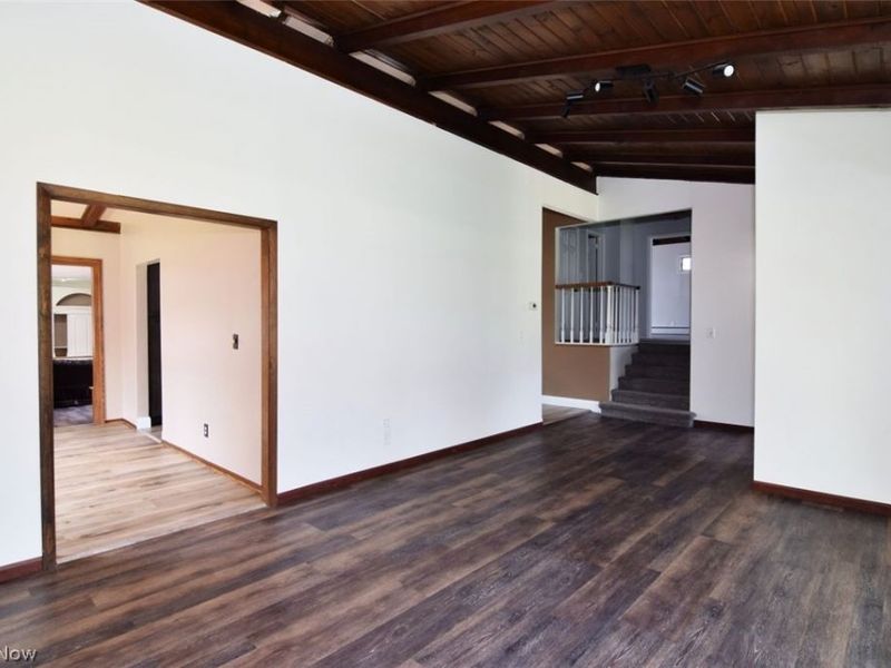 381 Hickory Hill Road , Chagrin Falls, OH 44022 Photo 6